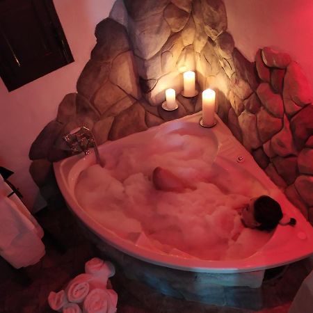 El Escondite De Martina, Casa Rural Romantica Setenil De Las Bodegas Zewnętrze zdjęcie